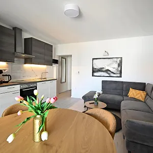 Kozina Apartman